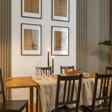 Raintree Village Apartment