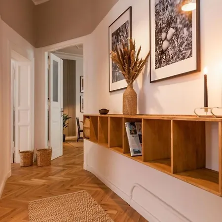 Raintree Village Apartment London