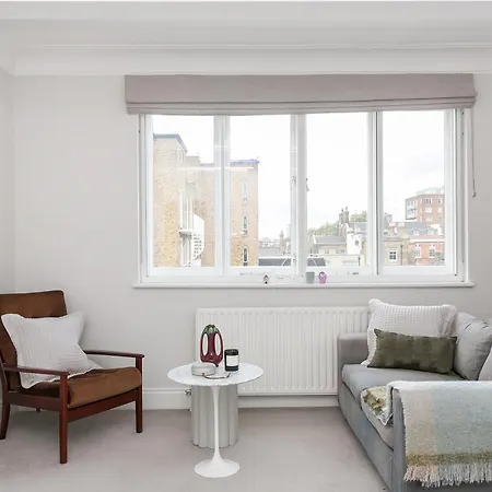 Beautiful Centrally Located Large Studio London