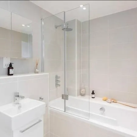 Large Three Bed Duplex Camden * London