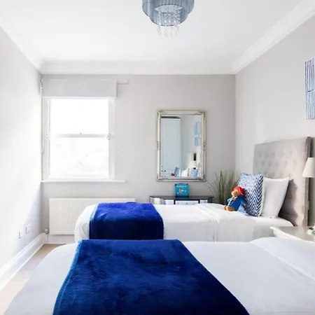Spacious Family Paddington Flat Apartment London