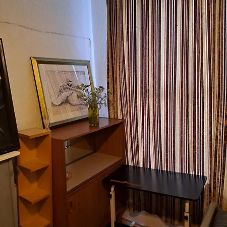 London Smarty Rm * Thornton Heath