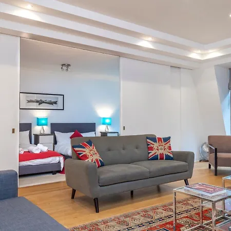 Mayfair Piccadilly - The Choice * London