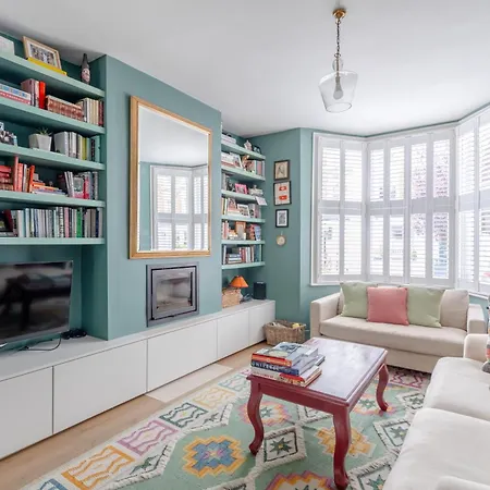Apartment Stylish And Spacious 2 Bedroom House In Brixton