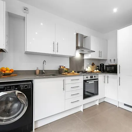 Apartment Modern Basement Stoke Newington London, Close To Transport *