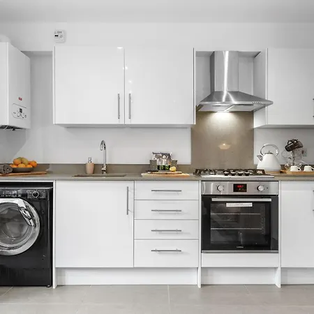 Apartment Modern Basement Stoke Newington London, Close To Transport