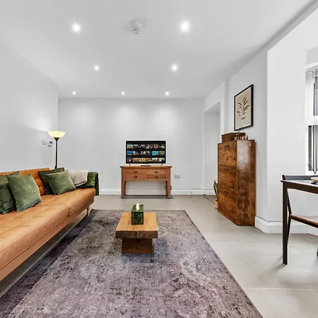 Apartment Modern Basement Stoke Newington London, Close To Transport