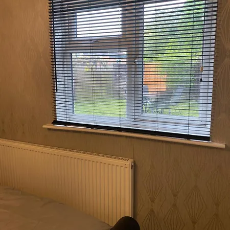Apartment 1 Bedroom Ground Floor Flat With Garden Greenford (Greater London)