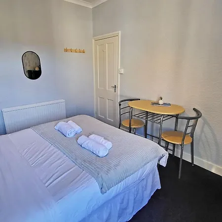 Spacious Homestay *