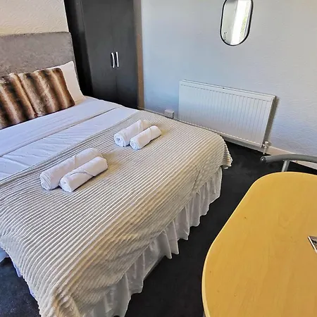 Spacious Homestay London