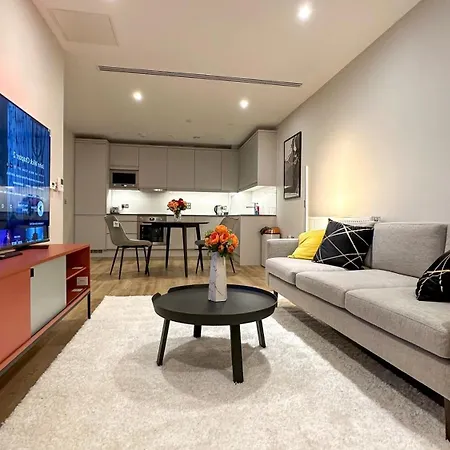 Duplex 3bed 3bath Modern Fast Wifi - Luxurylondonstays Apartment *