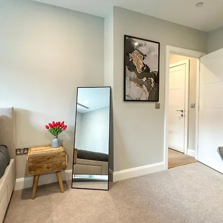 Duplex 3bed 3bath Modern Fast Wifi - Luxurylondonstays 公寓