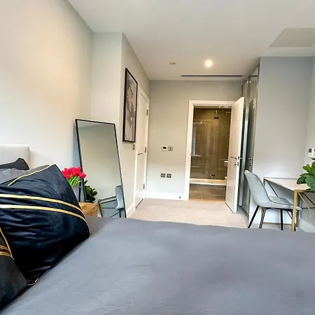 Duplex 3bed 3bath Modern Fast Wifi - Luxurylondonstays 伦敦