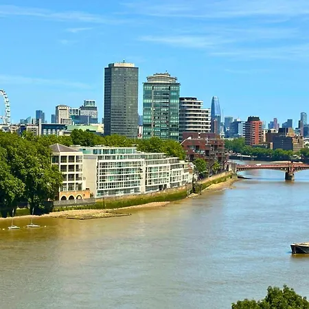Lavish Penthouse River View Fast Wifi - Luxurylondonstays