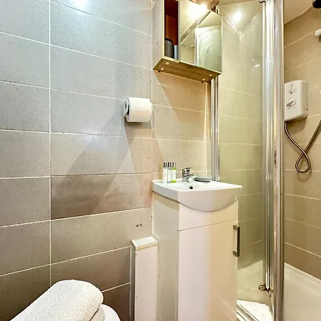 Beautiful In Apartment London