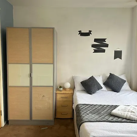 Homestay Luxury In Central London!6 Bedroom With 2 Bath & Separate Wc!