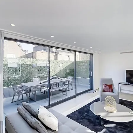 Apartment Lovely 4 Bdr Free Parking London