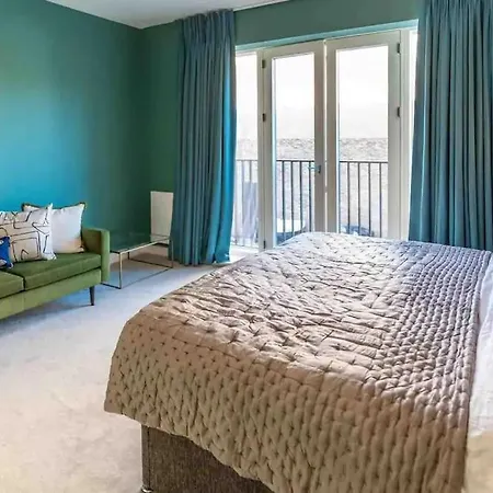 Apartment Gorgeous & Cosy Gem - King Beds London