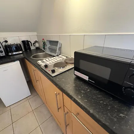Apartment Flat F In Oxford Road *