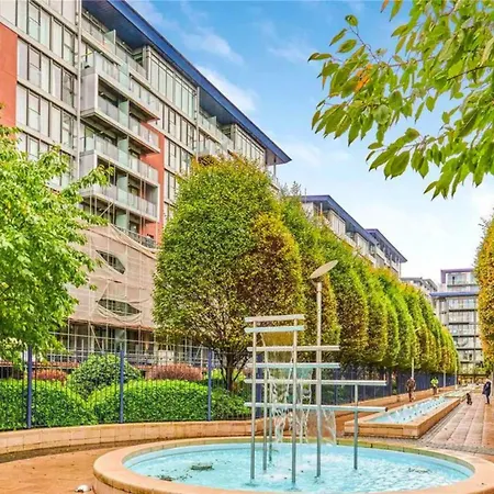 Chelsea Bridge 2bed 2bath Balcony Fast Wifi - Luxurylondonstays Апартаменты Лондон