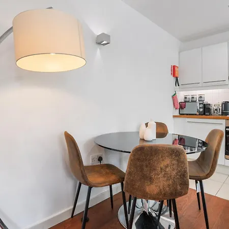 Portobello Dock - 1st Floor Canal View Apartment London