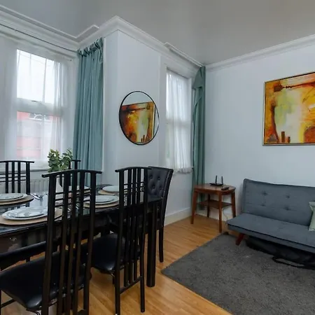Tranquil 2br In Harlesden Apartment *