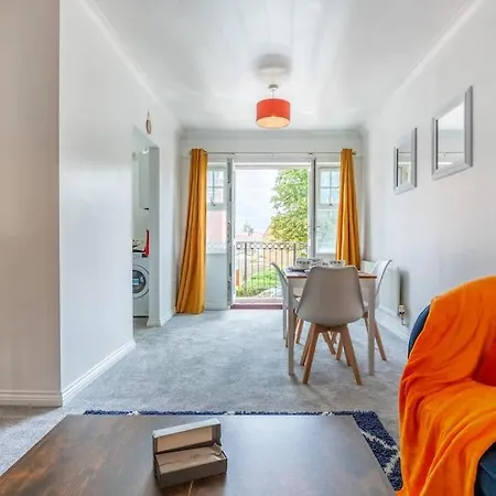 Stylish 2bed Kingsbury West London Apartment Harrow