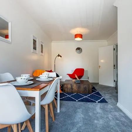 Stylish 2bed Kingsbury West London Apartment Harrow