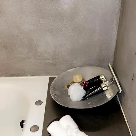 Sanctuary Place In The Heart Of Apartment London