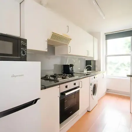 Lavish Finsbury Park 3 Mins Walk Retreat London