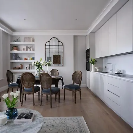 3 Bed Corner House Portobello Rd