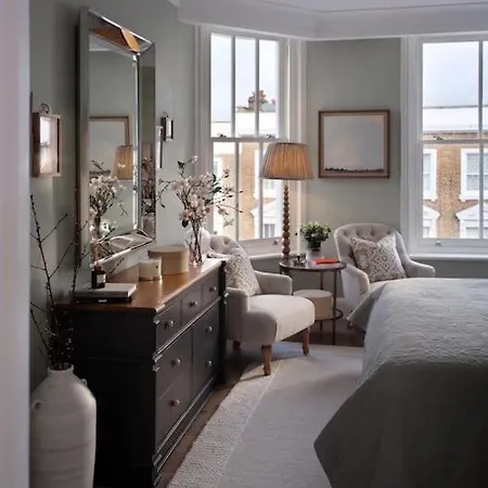 3 Bed Corner House Portobello Rd Holiday home