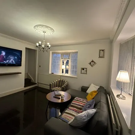 Homestay Marsh Lane