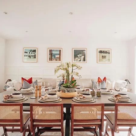 Luxury Fulham Townhouse With A Bar & Games Apartment