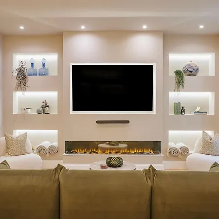 Luxury Fulham Townhouse With A Bar & Games *