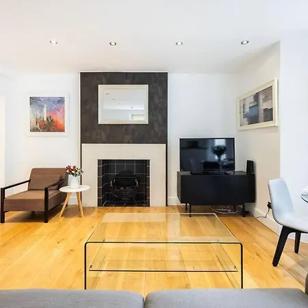 Smart Kensington Retreat 2br *
