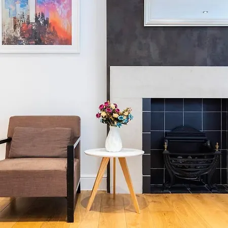 Smart Kensington Retreat 2br * London