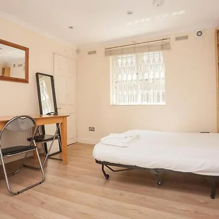 Captivating 1-bed In *