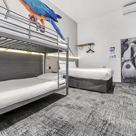 Heeton Concept - Kensington Hotell 3*