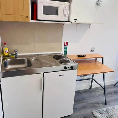 F203-fantastic Second Flr Near Hyde Park London