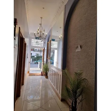 Apartment F203-fantastic Second Flr Near Hyde Park