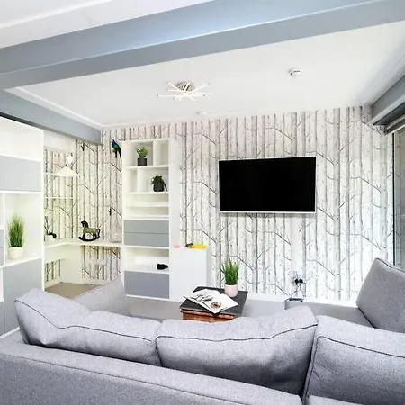 Apartment Chic Living In Stratford A Cozy 2br Flat London