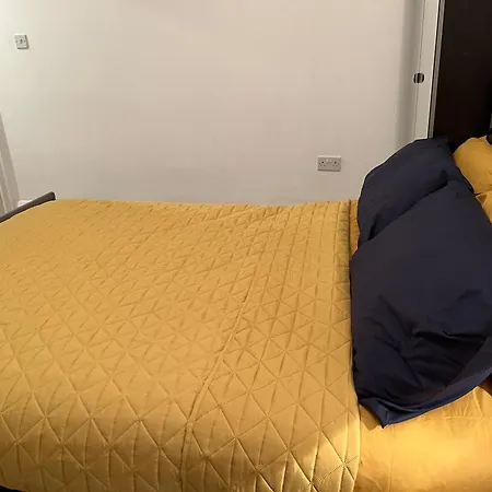 Holiday home Extra Large, Modern Family In London Close To Station And Central London