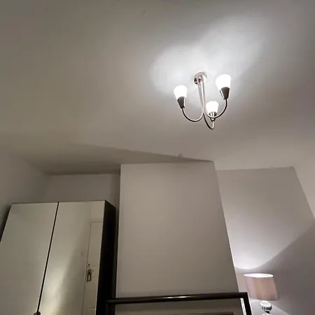 Holiday home Extra Large, Modern Family In London Close To Station And Central London