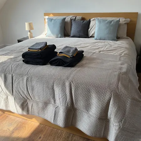 Extra Large, Modern Family In London Close To Station And Central London Holiday home Finchley