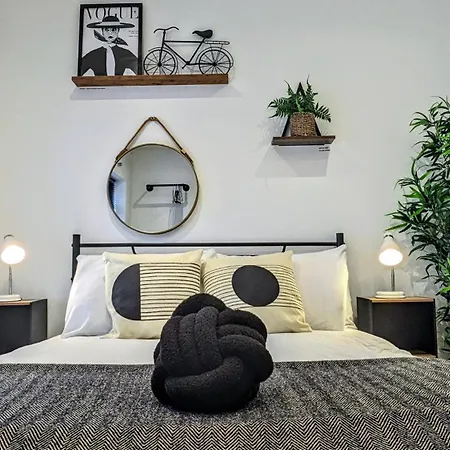 Апартаменты Innit Townhouse Лондон