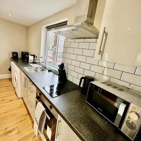 Apartment Lovely Flat In Brockley, Se4 *