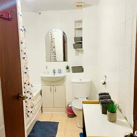 Flat Close To Canary Wharf & Greenwich O2 London