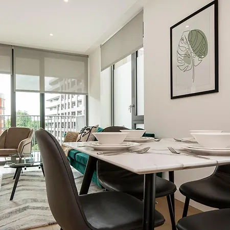 Apartment Battersea Power Station 2 Bed Close To Harrods *