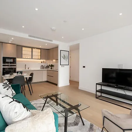 Battersea Power Station 2 Bed Close To Harrods London